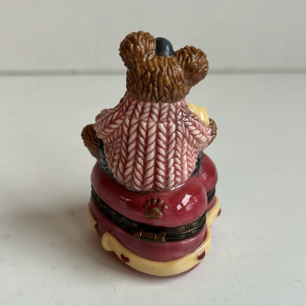 Boyd’s Bears Bearware hinged heart trinket box trinket Love Conquers All Things - Picture 3 of 14